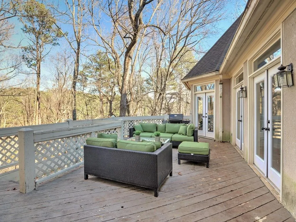 245 Gold Creek Court, Sandy Springs, Georgia 30350, 5 Bedrooms Bedrooms, ,5 BathroomsBathrooms,Residential,Sold,245 Gold Creek Court,6655693