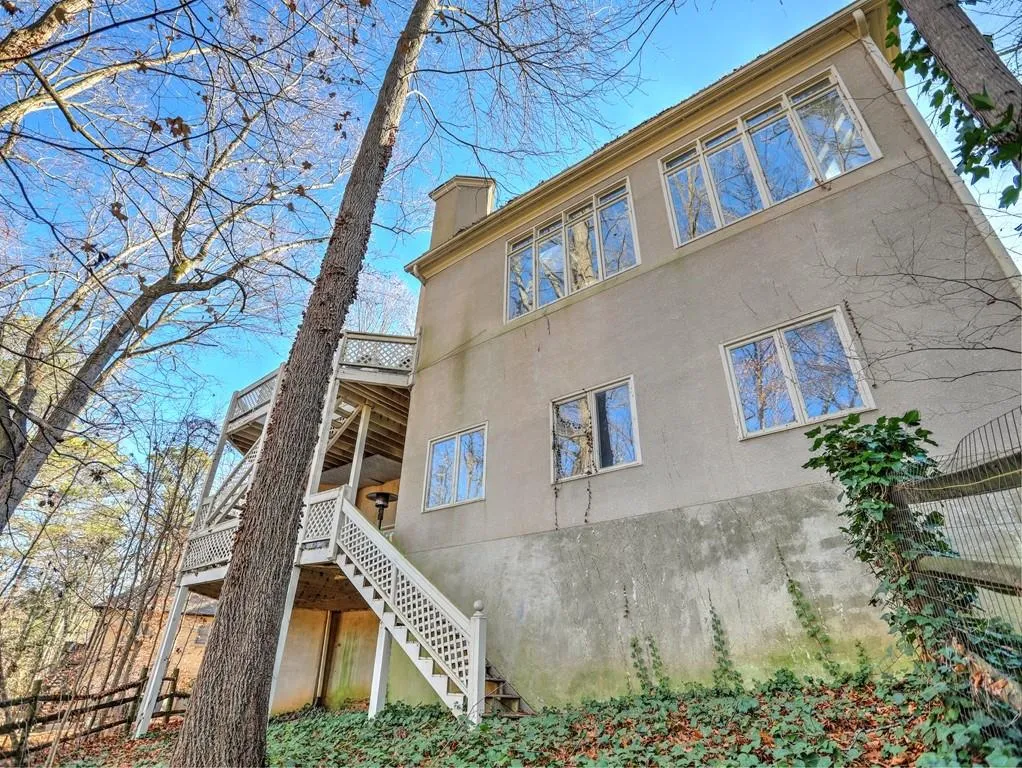 245 Gold Creek Court, Sandy Springs, Georgia 30350, 5 Bedrooms Bedrooms, ,5 BathroomsBathrooms,Residential,Sold,245 Gold Creek Court,6655693