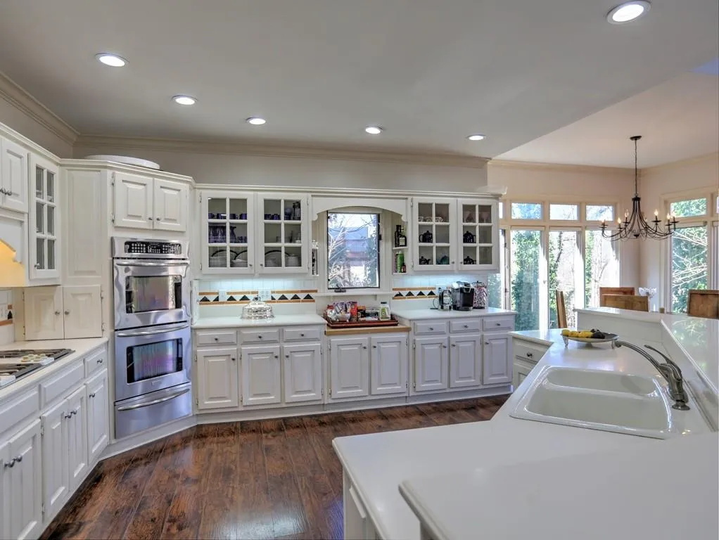 245 Gold Creek Court, Sandy Springs, Georgia 30350, 5 Bedrooms Bedrooms, ,5 BathroomsBathrooms,Residential,Sold,245 Gold Creek Court,6655693