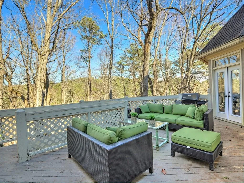 245 Gold Creek Court, Sandy Springs, Georgia 30350, 5 Bedrooms Bedrooms, ,5 BathroomsBathrooms,Residential,Sold,245 Gold Creek Court,6655693
