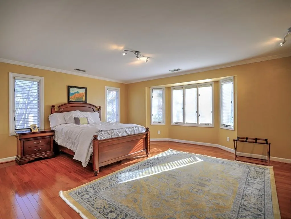 245 Gold Creek Court, Sandy Springs, Georgia 30350, 5 Bedrooms Bedrooms, ,5 BathroomsBathrooms,Residential,Sold,245 Gold Creek Court,6655693