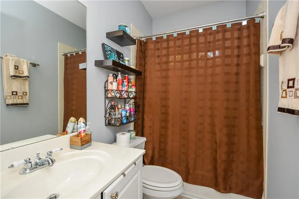 331 Carpenter Drive Unit 5, Atlanta, Georgia 30328, 2 Bedrooms Bedrooms, ,2 BathroomsBathrooms,Residential,Sold,331 Carpenter Drive Unit 5,6899671
