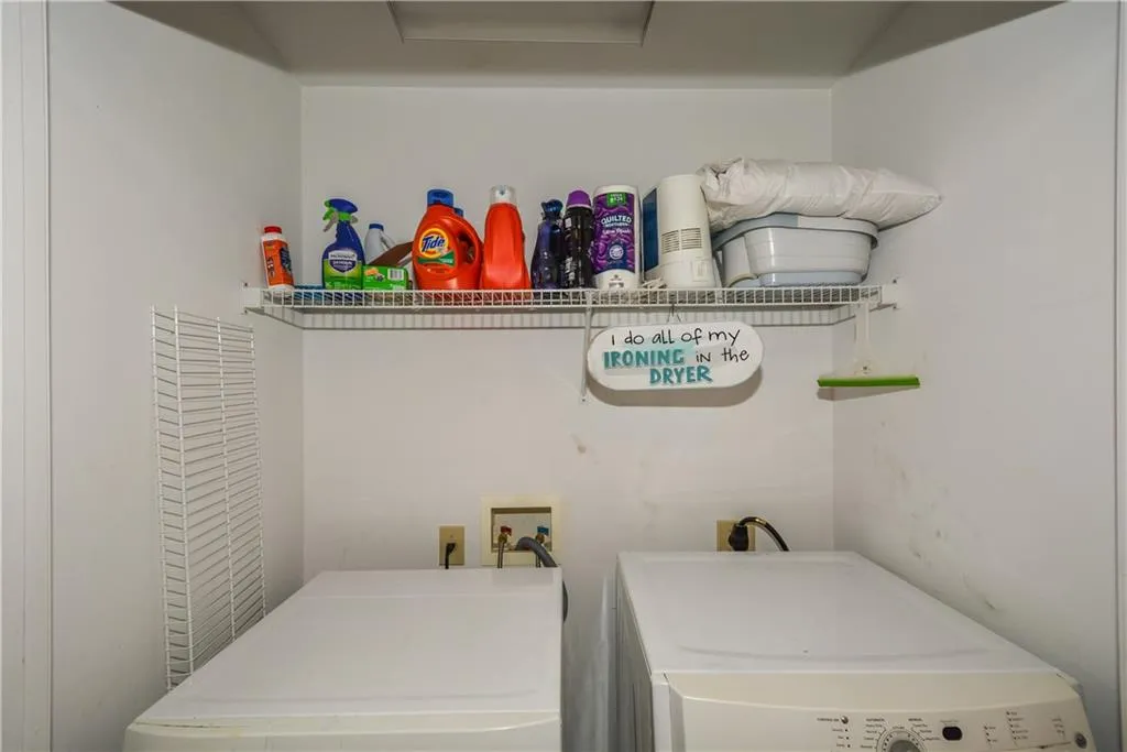 331 Carpenter Drive Unit 5, Atlanta, Georgia 30328, 2 Bedrooms Bedrooms, ,2 BathroomsBathrooms,Residential,Sold,331 Carpenter Drive Unit 5,6899671