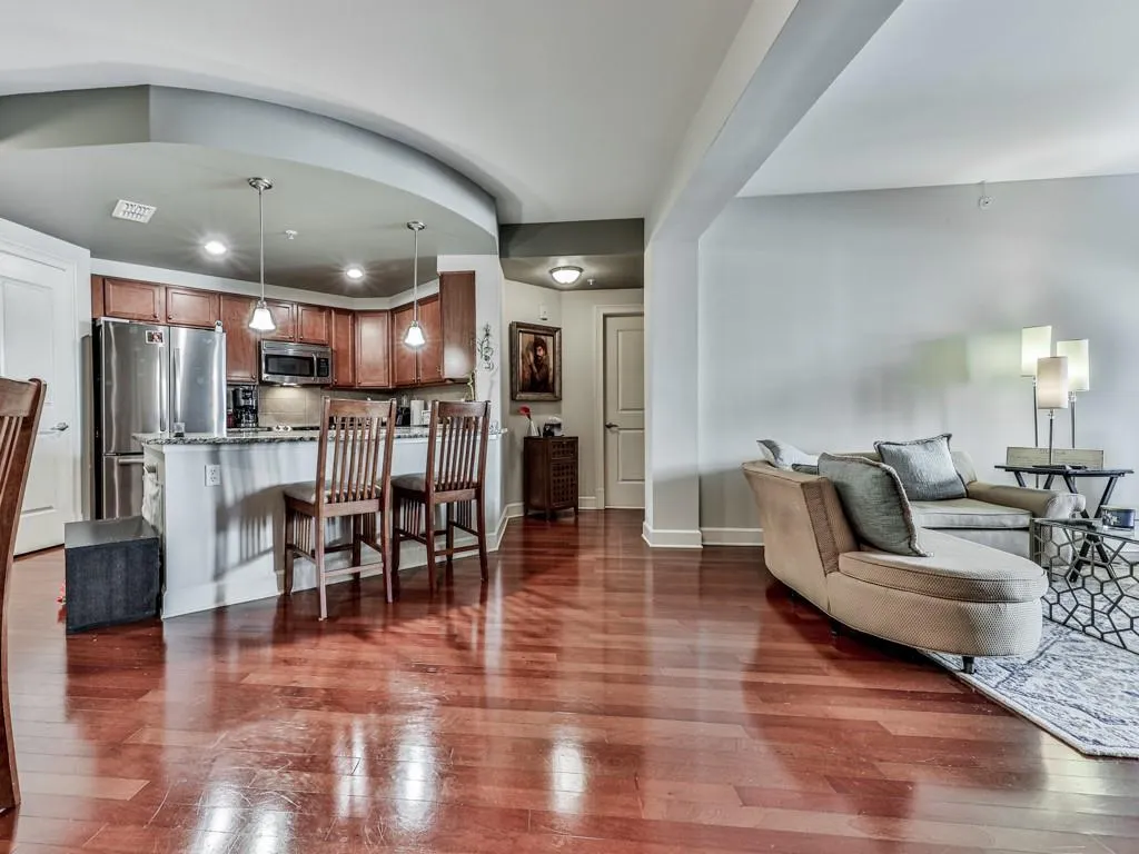 200 River Vista Drive Unit 525, Atlanta, Georgia 30339, 2 Bedrooms Bedrooms, ,2 BathroomsBathrooms,Residential,Sold,200 River Vista Drive Unit 525,6854365