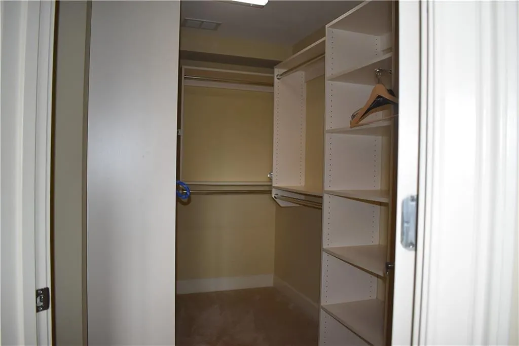 200 River Vista Drive Unit 525, Atlanta, Georgia 30339, 2 Bedrooms Bedrooms, ,2 BathroomsBathrooms,Residential,Sold,200 River Vista Drive Unit 525,6854365