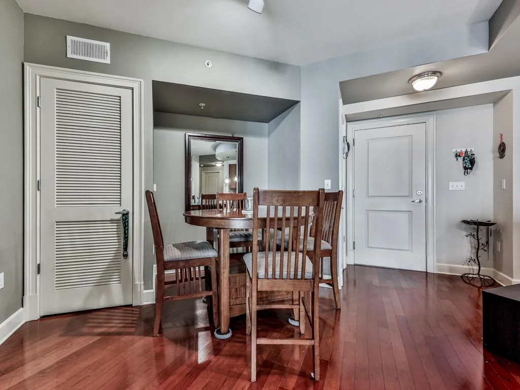 200 River Vista Drive Unit 525, Atlanta, Georgia 30339, 2 Bedrooms Bedrooms, ,2 BathroomsBathrooms,Residential,Sold,200 River Vista Drive Unit 525,6854365