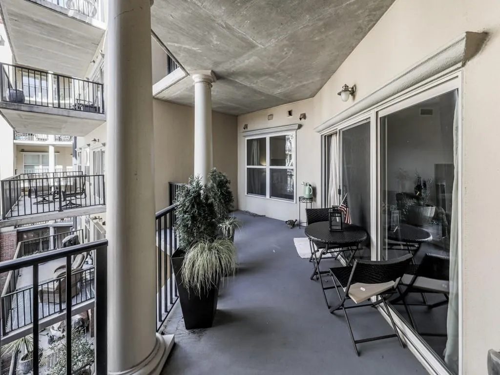 200 River Vista Drive Unit 525, Atlanta, Georgia 30339, 2 Bedrooms Bedrooms, ,2 BathroomsBathrooms,Residential,Sold,200 River Vista Drive Unit 525,6854365