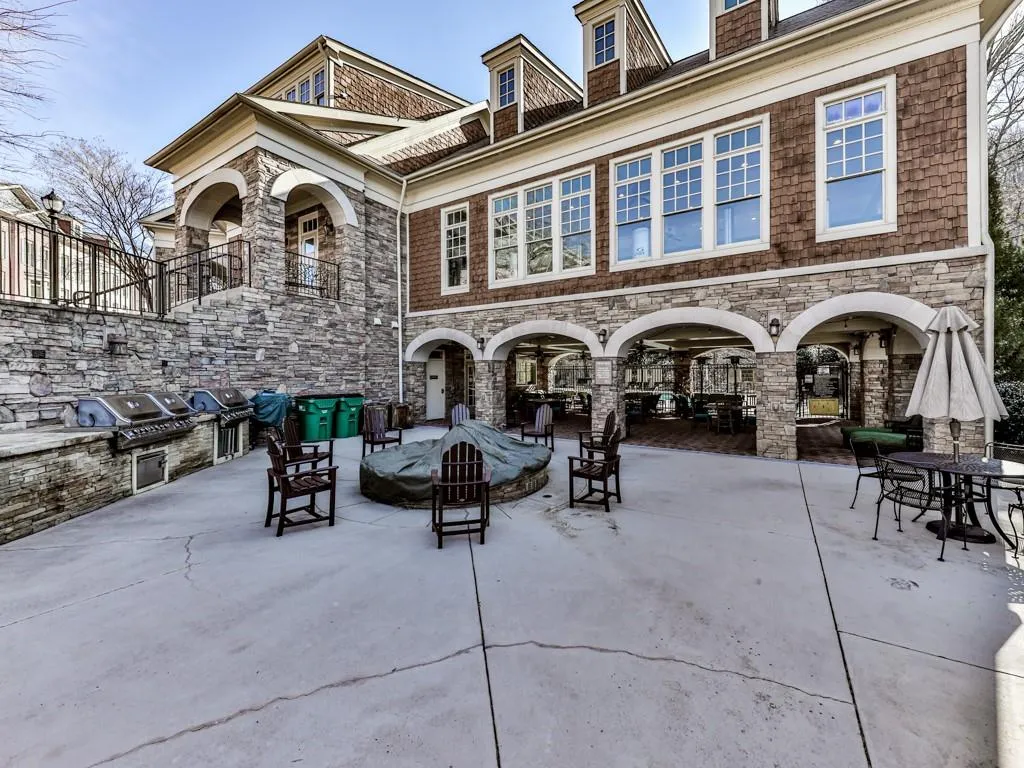 200 River Vista Drive Unit 525, Atlanta, Georgia 30339, 2 Bedrooms Bedrooms, ,2 BathroomsBathrooms,Residential,Sold,200 River Vista Drive Unit 525,6854365