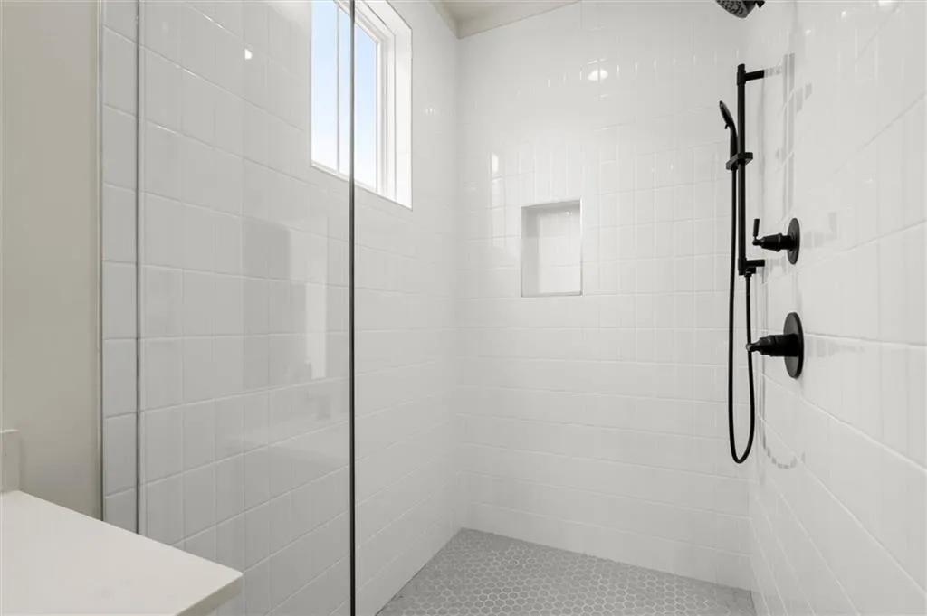 1122 W Marietta Street Nw, Atlanta, Georgia 30318, 2 Bedrooms Bedrooms, ,2 BathroomsBathrooms,Residential,For Sale,1122 W Marietta Street Nw,7625336
