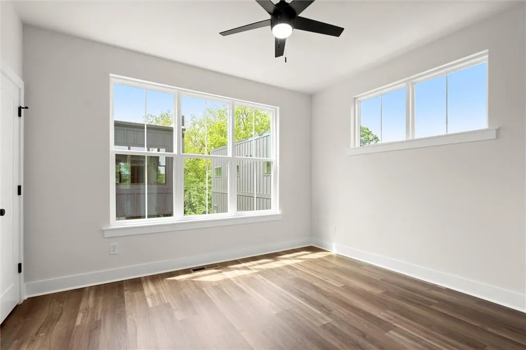 1122 W Marietta Street Nw, Atlanta, Georgia 30318, 2 Bedrooms Bedrooms, ,2 BathroomsBathrooms,Residential,For Sale,1122 W Marietta Street Nw,7625336
