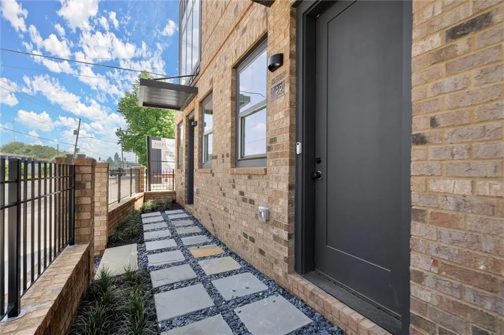 1122 W Marietta Street Nw, Atlanta, Georgia 30318, 2 Bedrooms Bedrooms, ,2 BathroomsBathrooms,Residential,For Sale,1122 W Marietta Street Nw,7625336