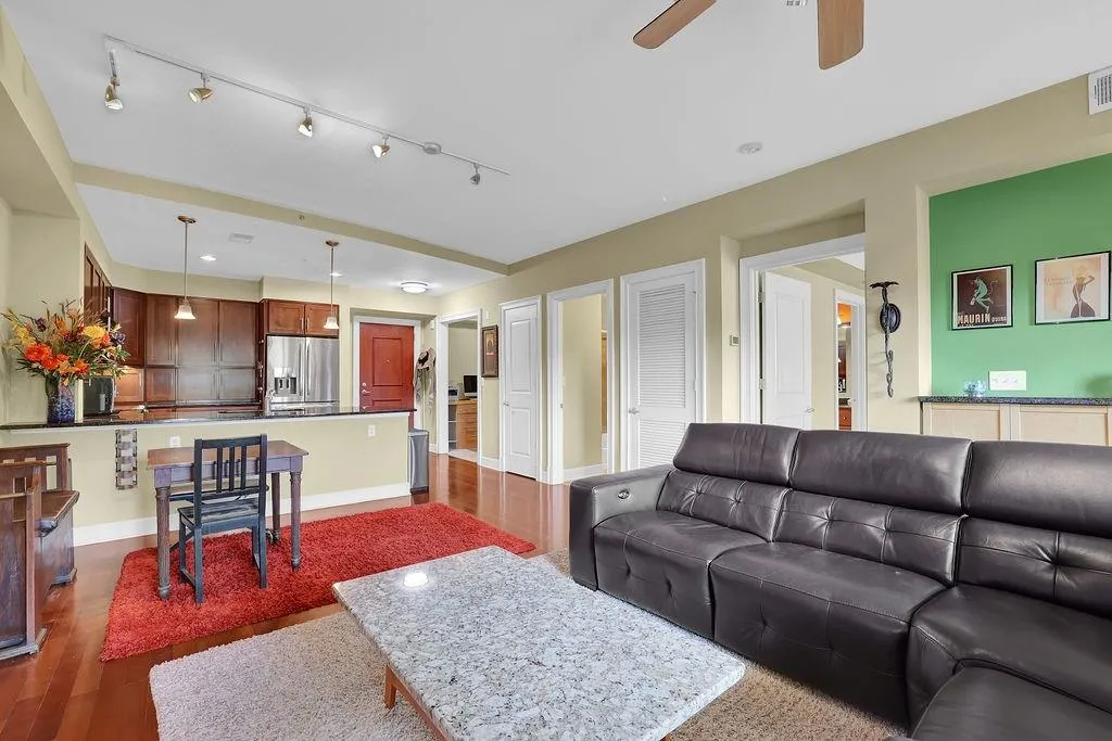 200 River Vista Drive Unit 611, Atlanta, Georgia 30339, 1 Bedroom Bedrooms, ,1 BathroomBathrooms,Residential,Sold,200 River Vista Drive Unit 611,7142545