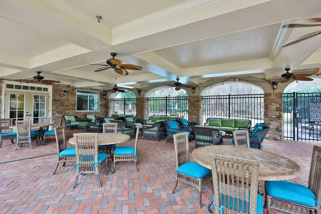 200 River Vista Drive Unit 611, Atlanta, Georgia 30339, 1 Bedroom Bedrooms, ,1 BathroomBathrooms,Residential,Sold,200 River Vista Drive Unit 611,7142545