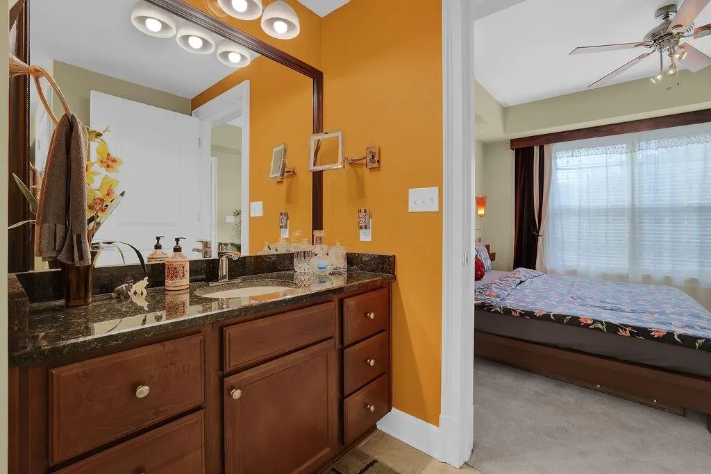 200 River Vista Drive Unit 611, Atlanta, Georgia 30339, 1 Bedroom Bedrooms, ,1 BathroomBathrooms,Residential,Sold,200 River Vista Drive Unit 611,7142545