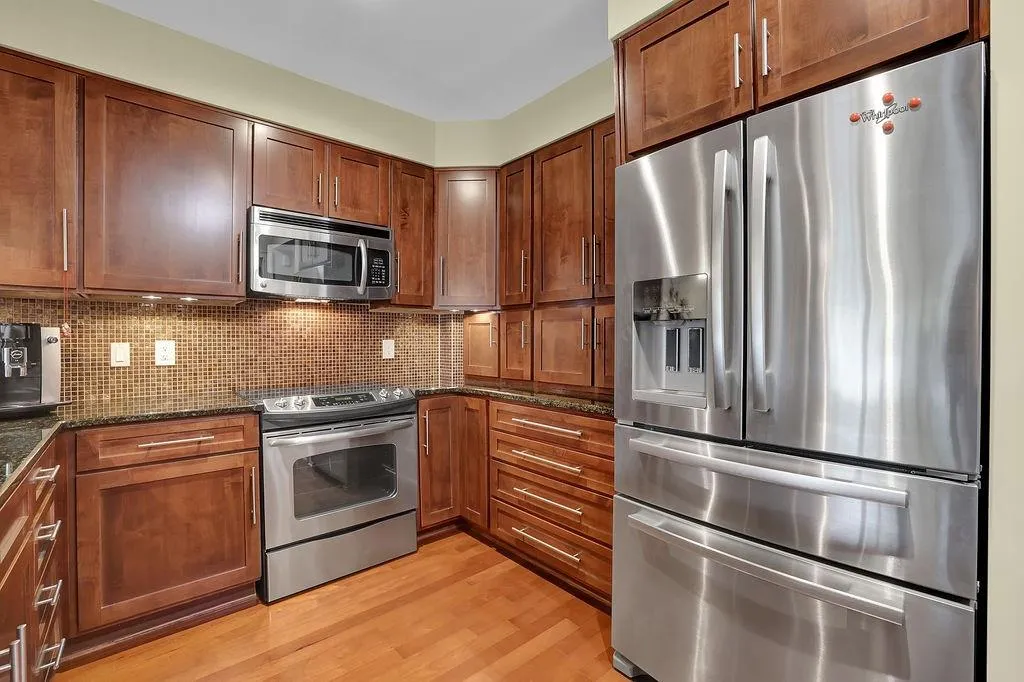 200 River Vista Drive Unit 611, Atlanta, Georgia 30339, 1 Bedroom Bedrooms, ,1 BathroomBathrooms,Residential,Sold,200 River Vista Drive Unit 611,7142545