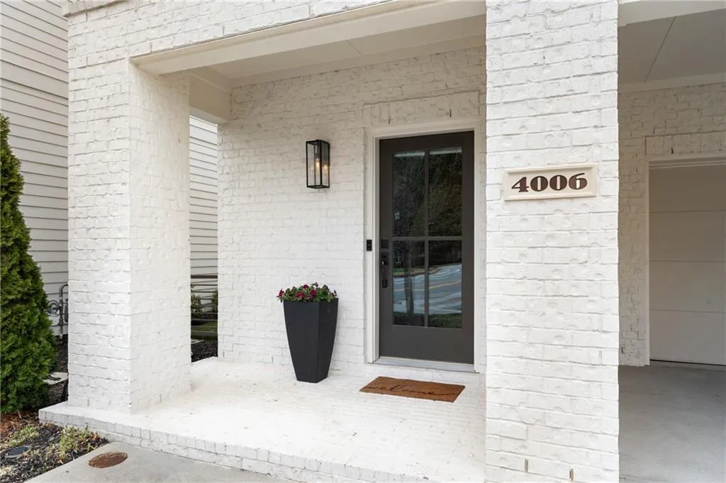 4006 Hazel Nut Lane, Atlanta, Georgia 30342, 4 Bedrooms Bedrooms, 0 ,4 BathroomsBathrooms,Residential,Sold,4006 Hazel Nut Lane,7731330