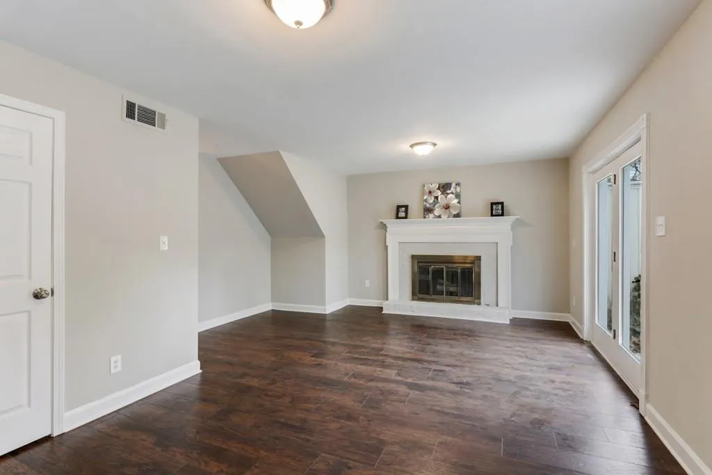 7200 Lancaster Loop, Atlanta, Georgia 30328, 4 Bedrooms Bedrooms, ,3 BathroomsBathrooms,Residential,Sold,7200 Lancaster Loop,6113718