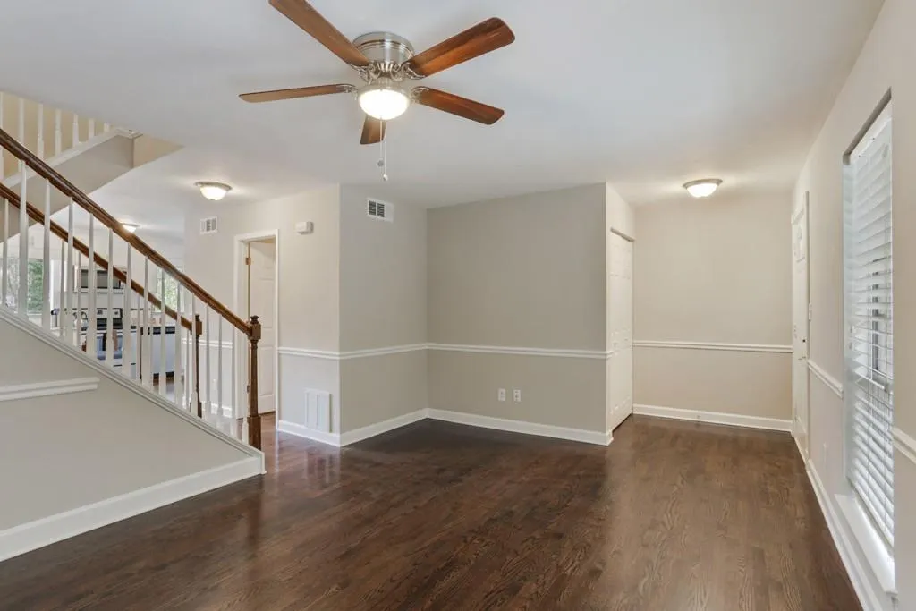 7200 Lancaster Loop, Atlanta, Georgia 30328, 4 Bedrooms Bedrooms, ,3 BathroomsBathrooms,Residential,Sold,7200 Lancaster Loop,6113718