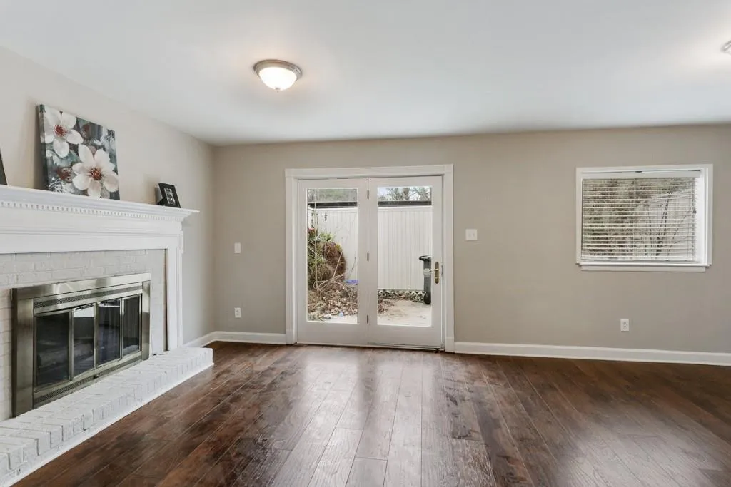7200 Lancaster Loop, Atlanta, Georgia 30328, 4 Bedrooms Bedrooms, ,3 BathroomsBathrooms,Residential,Sold,7200 Lancaster Loop,6113718
