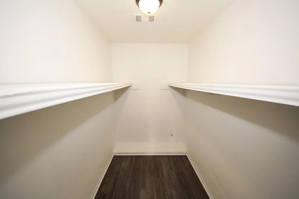 6851 Roswell Road Unit E-1, Sandy Springs, Georgia 30328, 3 Bedrooms Bedrooms, ,2 BathroomsBathrooms,Residential,Sold,6851 Roswell Road Unit E-1,6062648