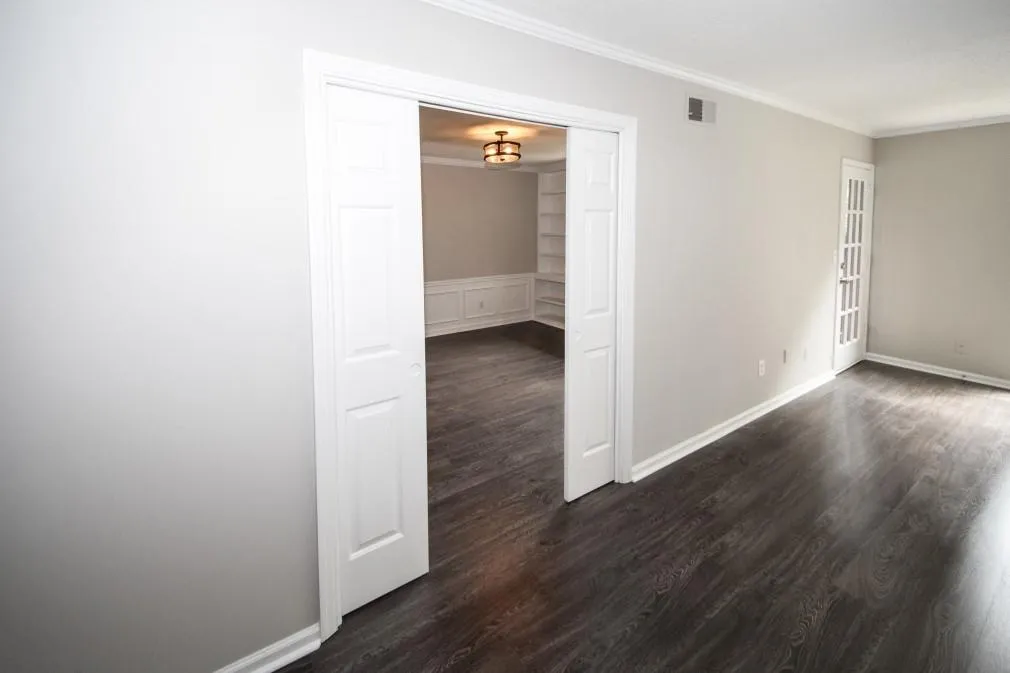 6851 Roswell Road Unit E-1, Sandy Springs, Georgia 30328, 3 Bedrooms Bedrooms, ,2 BathroomsBathrooms,Residential,Sold,6851 Roswell Road Unit E-1,6062648