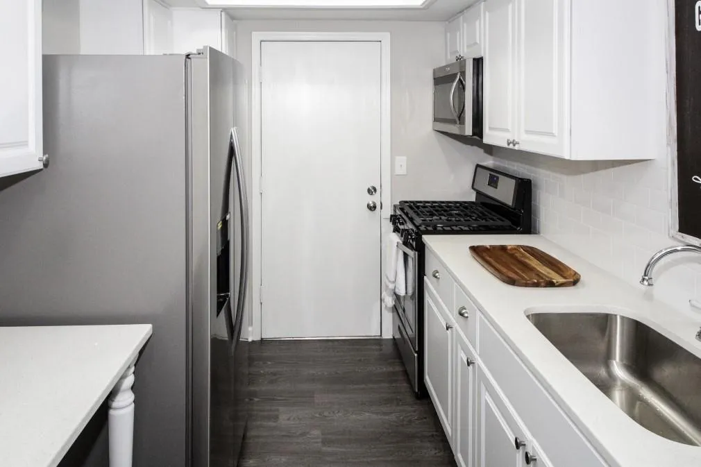 6851 Roswell Road Unit E-1, Sandy Springs, Georgia 30328, 3 Bedrooms Bedrooms, ,2 BathroomsBathrooms,Residential,Sold,6851 Roswell Road Unit E-1,6062648