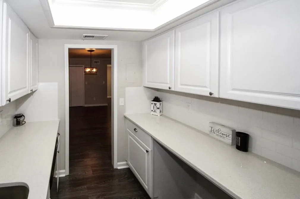 6851 Roswell Road Unit E-1, Sandy Springs, Georgia 30328, 3 Bedrooms Bedrooms, ,2 BathroomsBathrooms,Residential,Sold,6851 Roswell Road Unit E-1,6062648