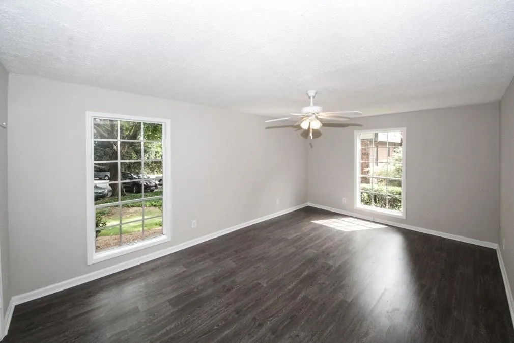 6851 Roswell Road Unit E-1, Sandy Springs, Georgia 30328, 3 Bedrooms Bedrooms, ,2 BathroomsBathrooms,Residential,Sold,6851 Roswell Road Unit E-1,6062648