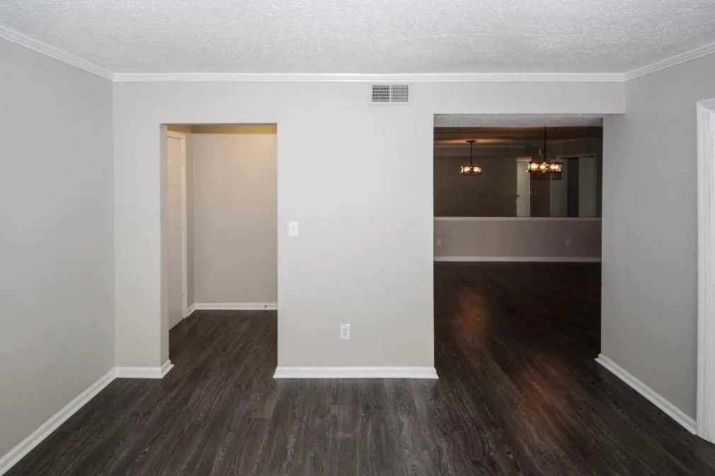 6851 Roswell Road Unit E-1, Sandy Springs, Georgia 30328, 3 Bedrooms Bedrooms, ,2 BathroomsBathrooms,Residential,Sold,6851 Roswell Road Unit E-1,6062648
