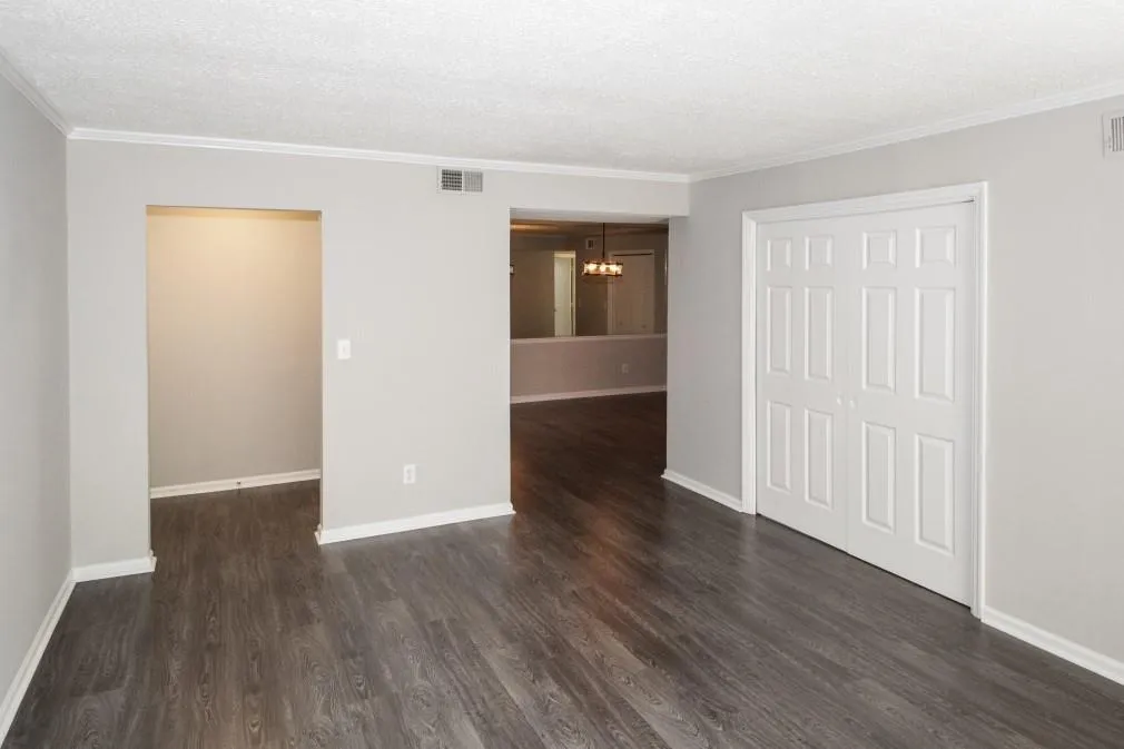 6851 Roswell Road Unit E-1, Sandy Springs, Georgia 30328, 3 Bedrooms Bedrooms, ,2 BathroomsBathrooms,Residential,Sold,6851 Roswell Road Unit E-1,6062648