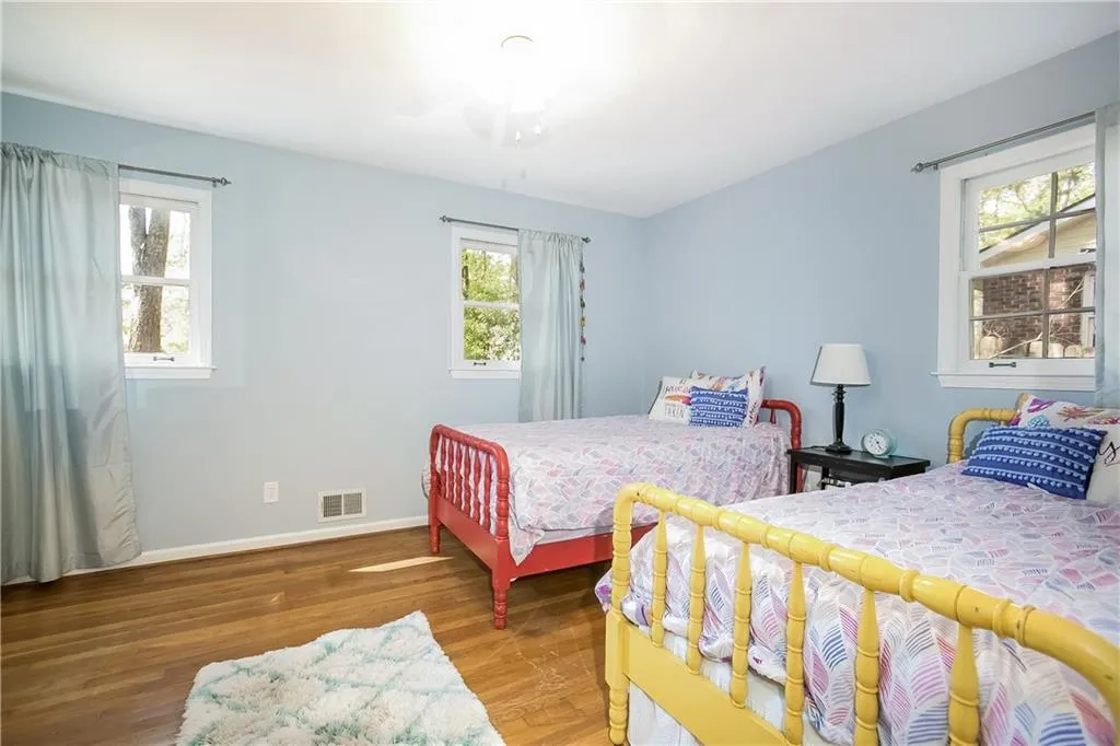 595 Wyncourtney Drive, Sandy Springs, Georgia 30328, 3 Bedrooms Bedrooms, ,2 BathroomsBathrooms,Residential,Sold,595 Wyncourtney Drive,6534758