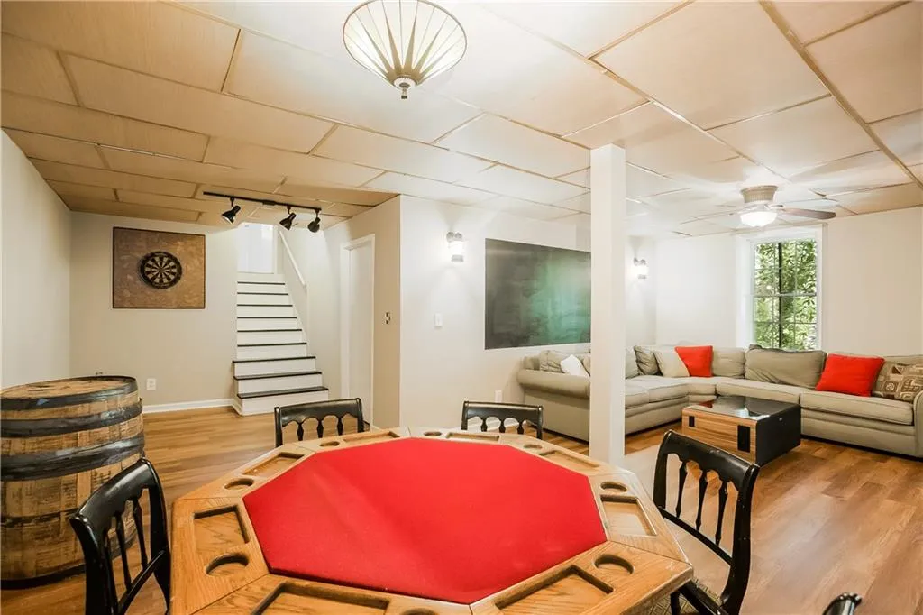 595 Wyncourtney Drive, Sandy Springs, Georgia 30328, 3 Bedrooms Bedrooms, ,2 BathroomsBathrooms,Residential,Sold,595 Wyncourtney Drive,6534758