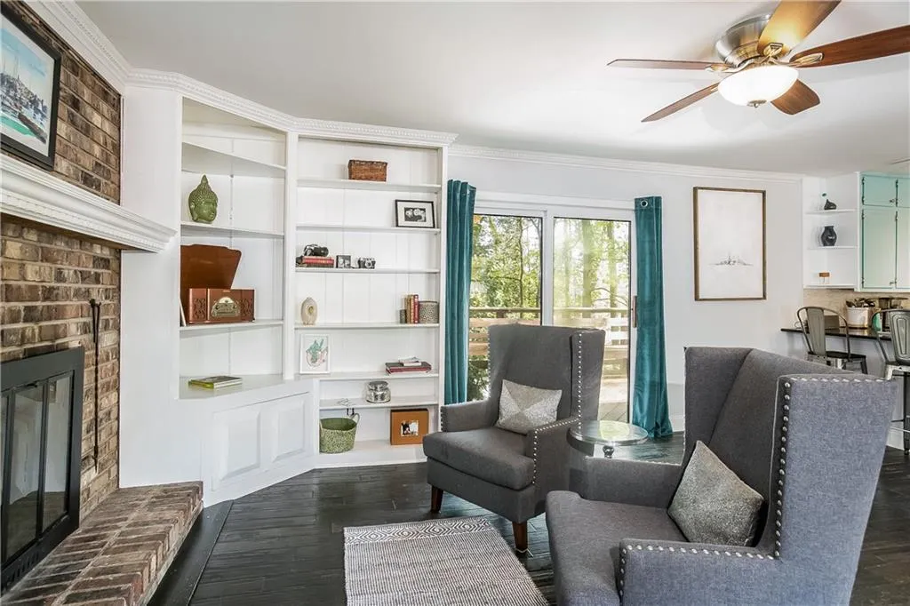 595 Wyncourtney Drive, Sandy Springs, Georgia 30328, 3 Bedrooms Bedrooms, ,2 BathroomsBathrooms,Residential,Sold,595 Wyncourtney Drive,6534758