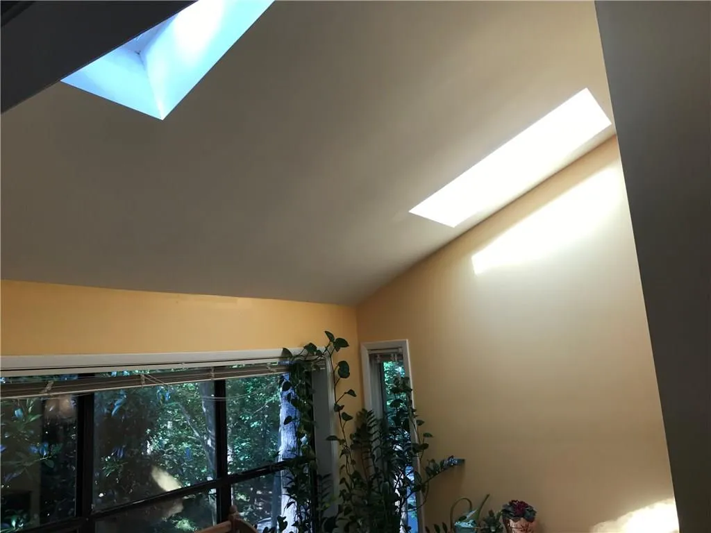 5137 Roswell Road Unit 10, Sandy Springs, Georgia 30342, 2 Bedrooms Bedrooms, ,2 BathroomsBathrooms,Residential,Sold,5137 Roswell Road Unit 10,5871180