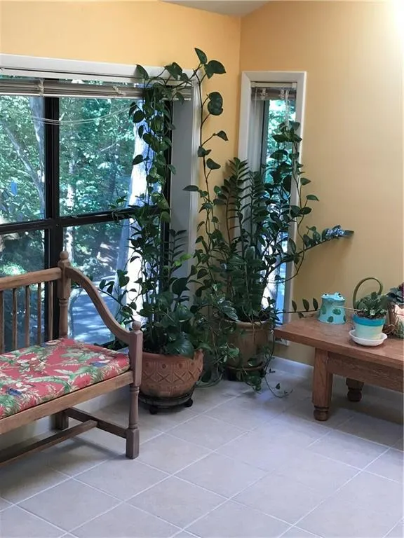 5137 Roswell Road Unit 10, Sandy Springs, Georgia 30342, 2 Bedrooms Bedrooms, ,2 BathroomsBathrooms,Residential,Sold,5137 Roswell Road Unit 10,5871180