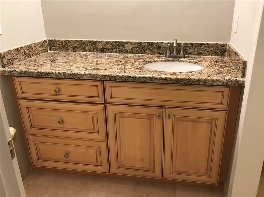 5137 Roswell Road Unit 10, Sandy Springs, Georgia 30342, 2 Bedrooms Bedrooms, ,2 BathroomsBathrooms,Residential,Sold,5137 Roswell Road Unit 10,5871180