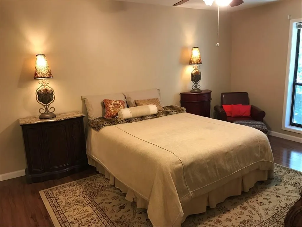 5137 Roswell Road Unit 10, Sandy Springs, Georgia 30342, 2 Bedrooms Bedrooms, ,2 BathroomsBathrooms,Residential,Sold,5137 Roswell Road Unit 10,5871180