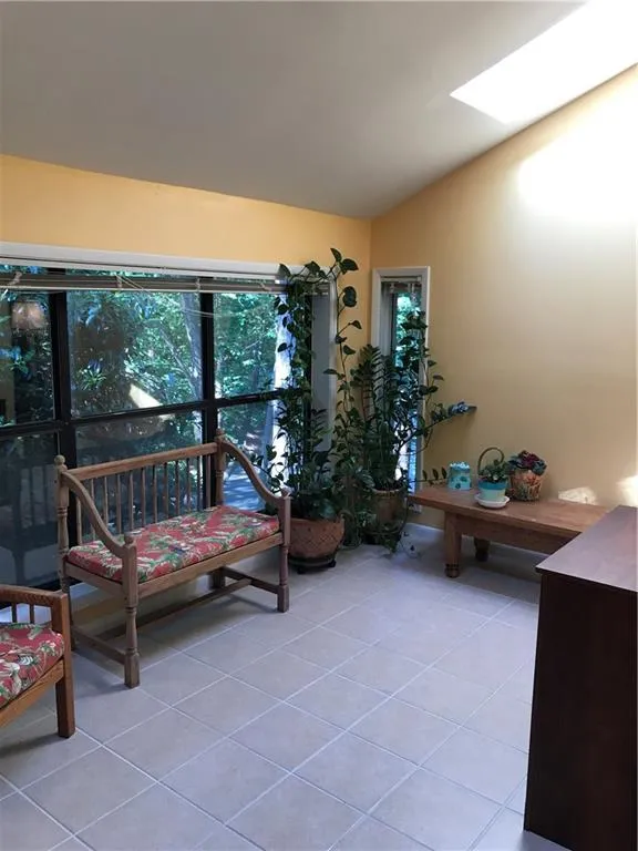 5137 Roswell Road Unit 10, Sandy Springs, Georgia 30342, 2 Bedrooms Bedrooms, ,2 BathroomsBathrooms,Residential,Sold,5137 Roswell Road Unit 10,5871180