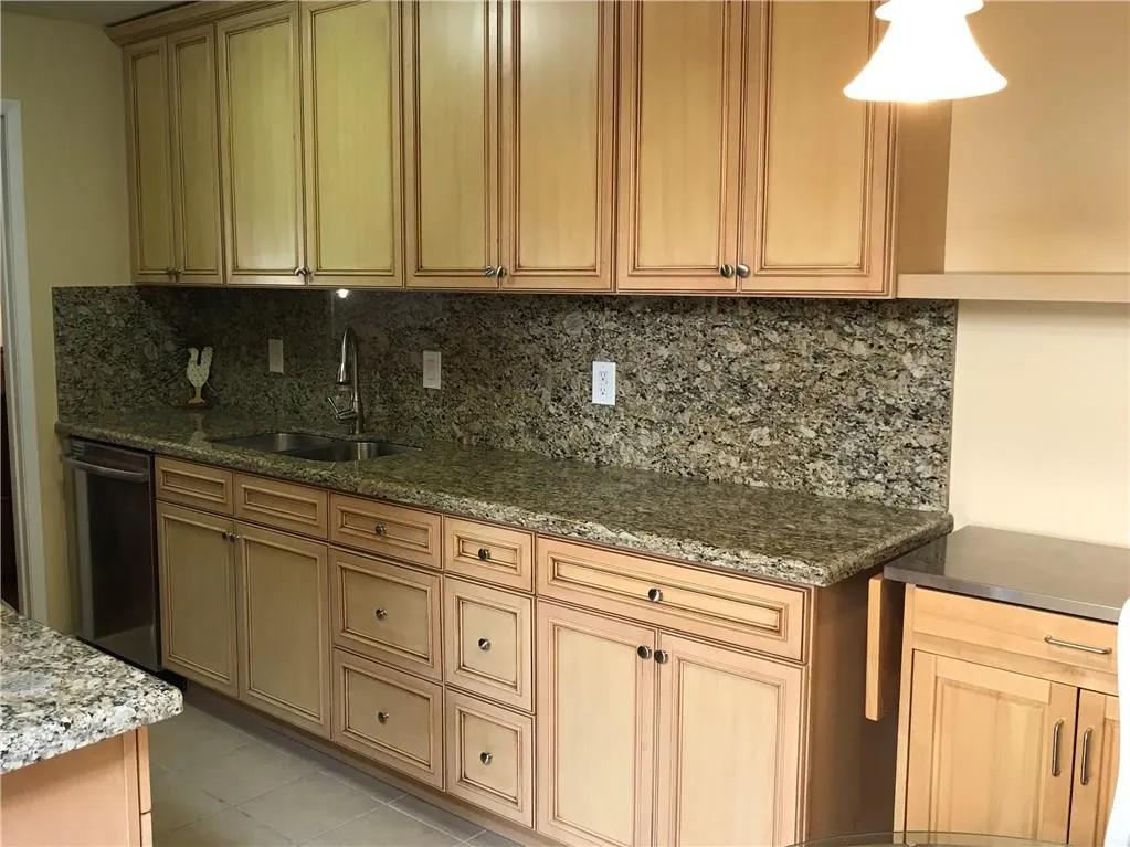 5137 Roswell Road Unit 10, Sandy Springs, Georgia 30342, 2 Bedrooms Bedrooms, ,2 BathroomsBathrooms,Residential,Sold,5137 Roswell Road Unit 10,5871180