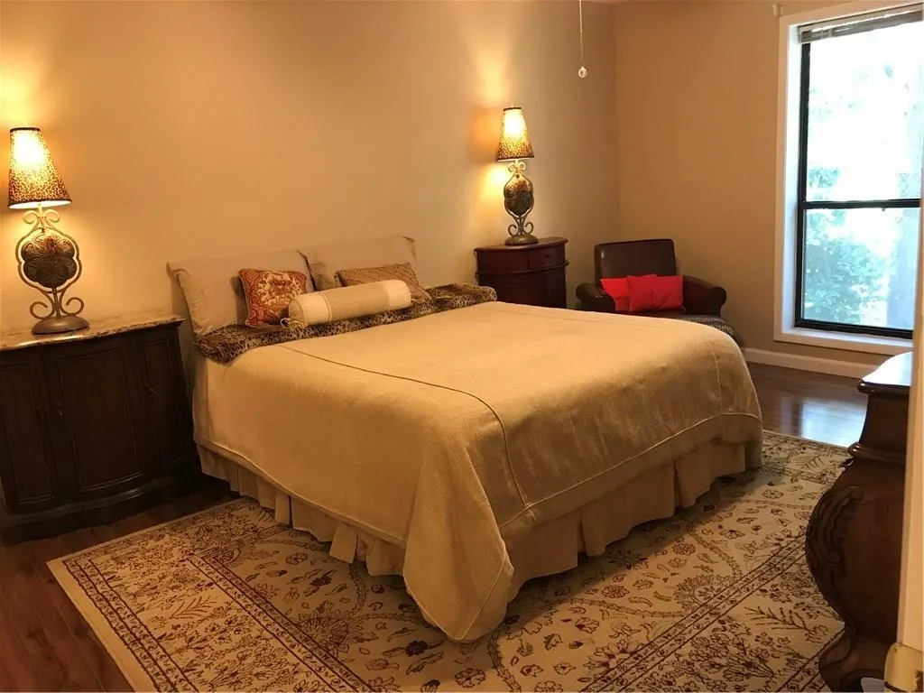 5137 Roswell Road Unit 10, Sandy Springs, Georgia 30342, 2 Bedrooms Bedrooms, ,2 BathroomsBathrooms,Residential,Sold,5137 Roswell Road Unit 10,5871180