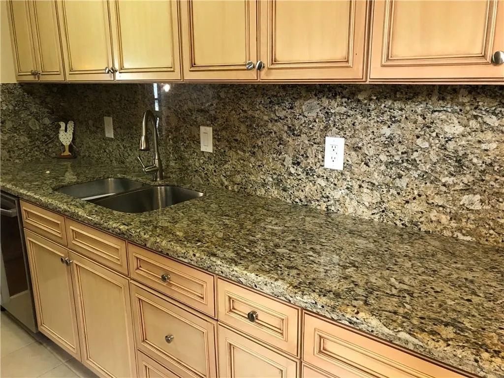 5137 Roswell Road Unit 10, Sandy Springs, Georgia 30342, 2 Bedrooms Bedrooms, ,2 BathroomsBathrooms,Residential,Sold,5137 Roswell Road Unit 10,5871180