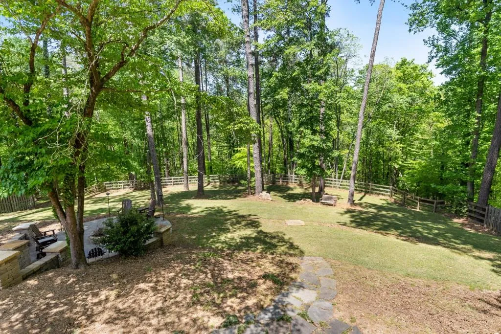 1634 Huntingdon Trail, Sandy Springs, Georgia 30350, 4 Bedrooms Bedrooms, ,3 BathroomsBathrooms,Residential,Sold,1634 Huntingdon Trail,7039626