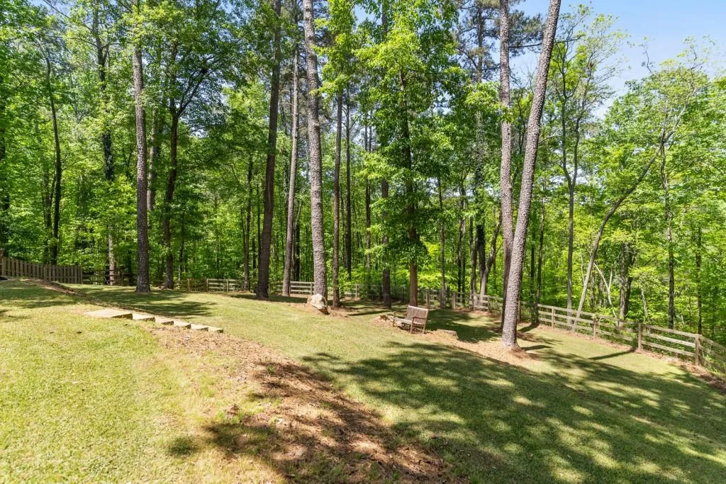 1634 Huntingdon Trail, Sandy Springs, Georgia 30350, 4 Bedrooms Bedrooms, ,3 BathroomsBathrooms,Residential,Sold,1634 Huntingdon Trail,7039626