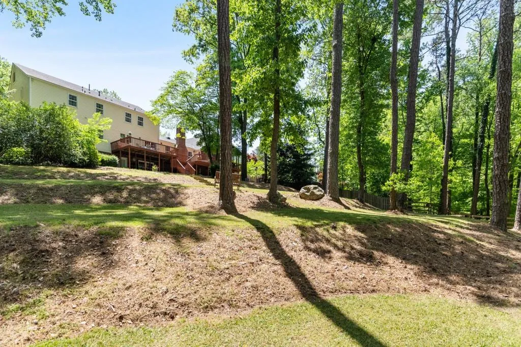 1634 Huntingdon Trail, Sandy Springs, Georgia 30350, 4 Bedrooms Bedrooms, ,3 BathroomsBathrooms,Residential,Sold,1634 Huntingdon Trail,7039626