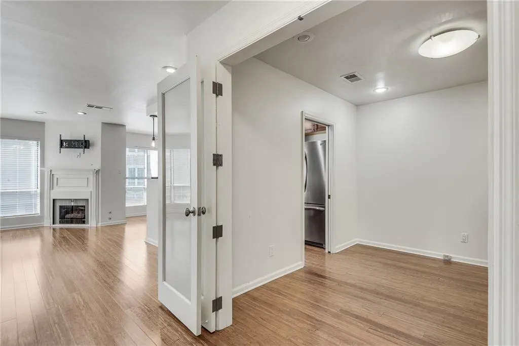 244 13th Street Ne Unit 118, Atlanta, Georgia 30309, 1 Bedroom Bedrooms, ,1 BathroomBathrooms,Residential,For Sale,244 13th Street Ne Unit 118,7667624