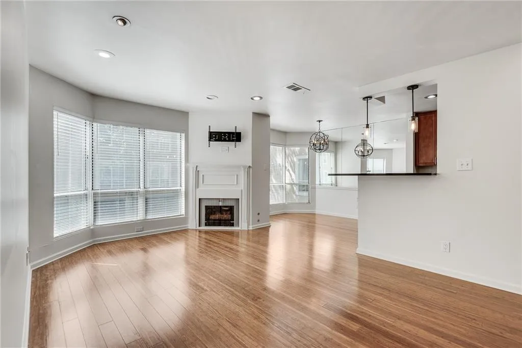 244 13th Street Ne Unit 118, Atlanta, Georgia 30309, 1 Bedroom Bedrooms, ,1 BathroomBathrooms,Residential,For Sale,244 13th Street Ne Unit 118,7667624