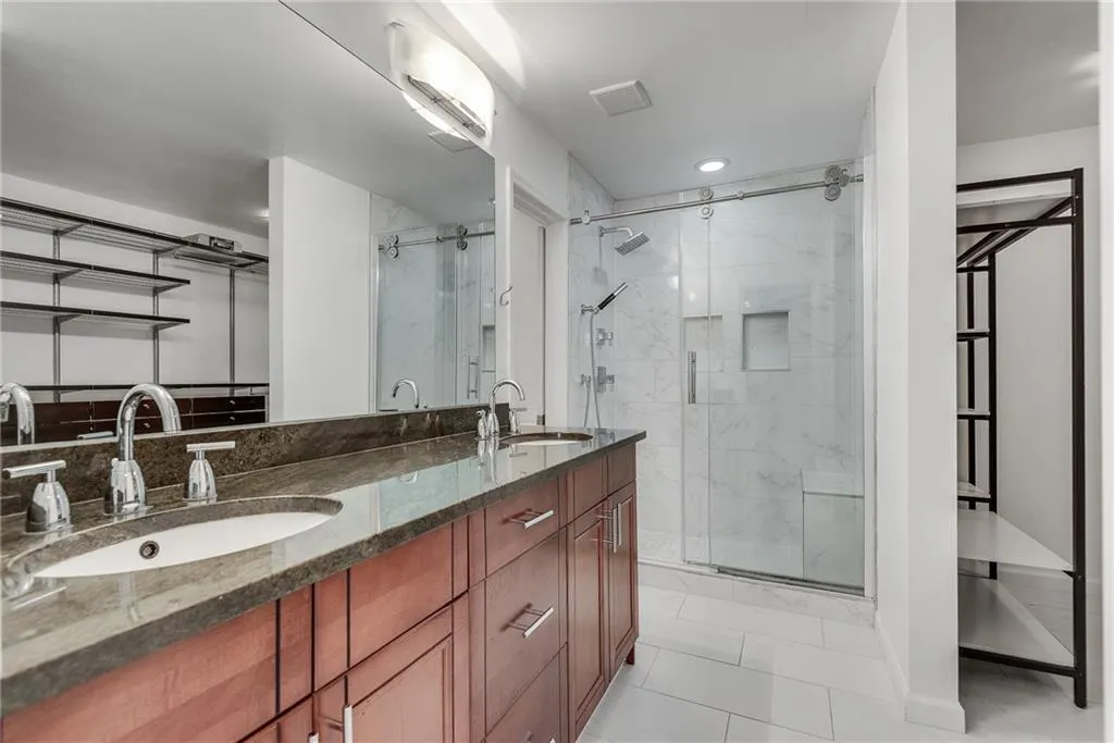 244 13th Street Ne Unit 118, Atlanta, Georgia 30309, 1 Bedroom Bedrooms, ,1 BathroomBathrooms,Residential,For Sale,244 13th Street Ne Unit 118,7667624
