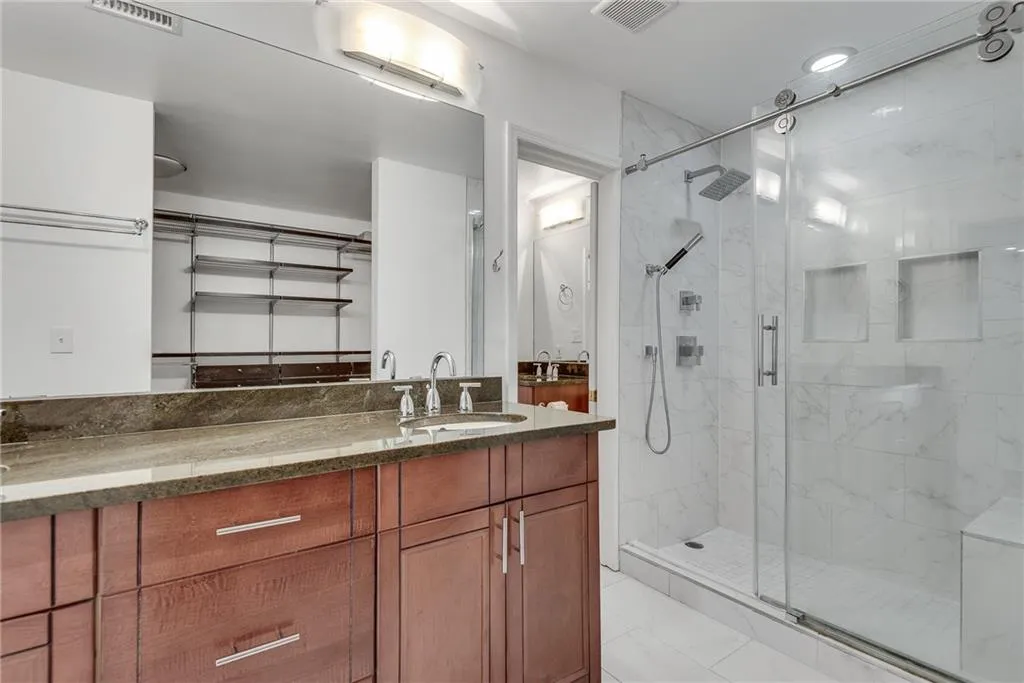 244 13th Street Ne Unit 118, Atlanta, Georgia 30309, 1 Bedroom Bedrooms, ,1 BathroomBathrooms,Residential,For Sale,244 13th Street Ne Unit 118,7667624