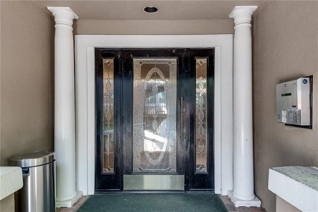 244 13th Street Ne Unit 118, Atlanta, Georgia 30309, 1 Bedroom Bedrooms, ,1 BathroomBathrooms,Residential,For Sale,244 13th Street Ne Unit 118,7667624