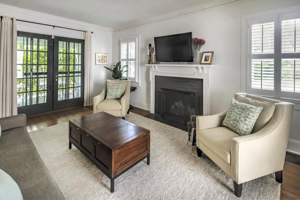 242 E Wesley Road Ne, Atlanta, Georgia 30305, 3 Bedrooms Bedrooms, ,2 BathroomsBathrooms,Residential,Sold,242 E Wesley Road Ne,5858213